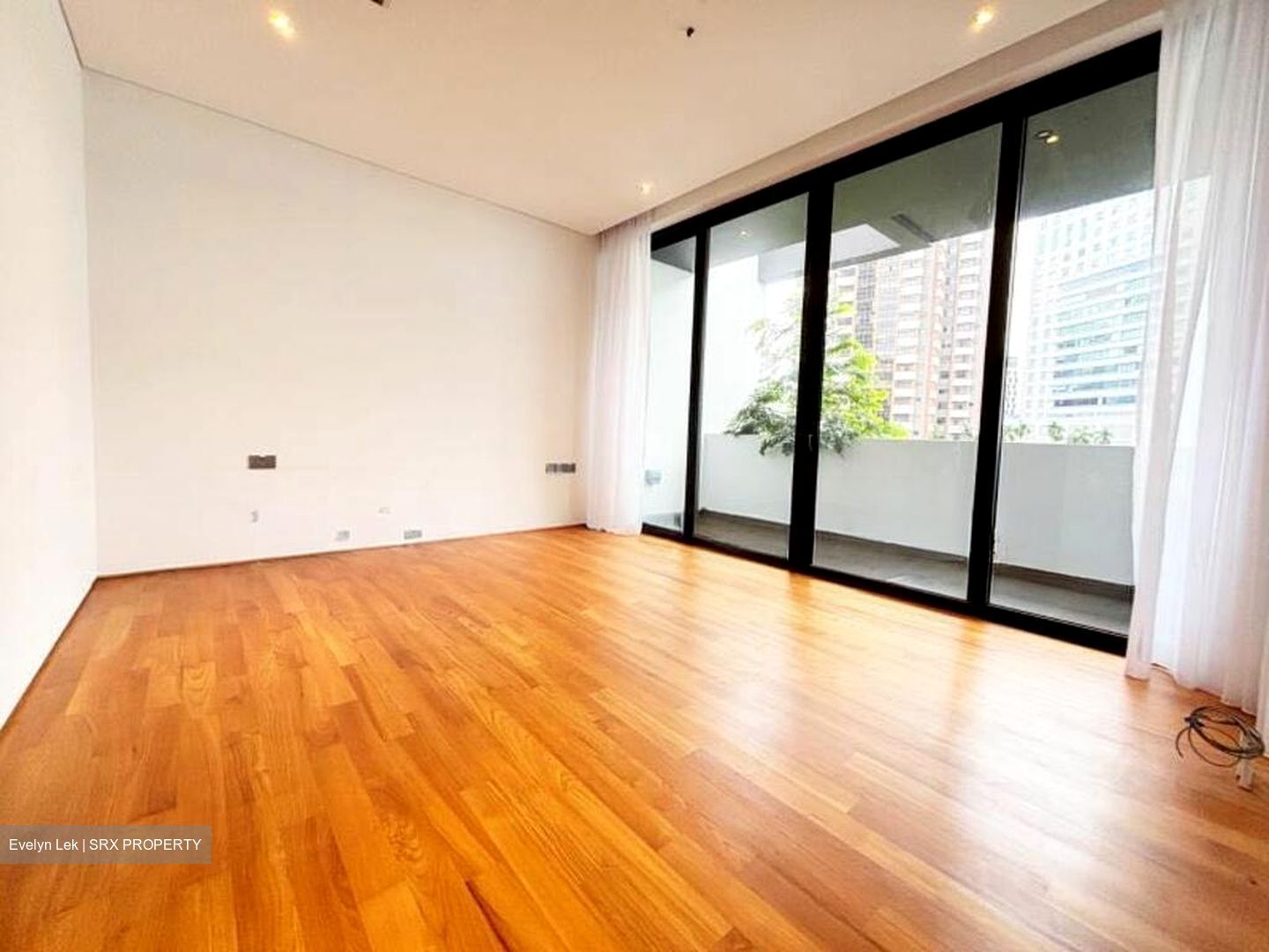 Cairnhill Circle (D9), Terrace #499236561